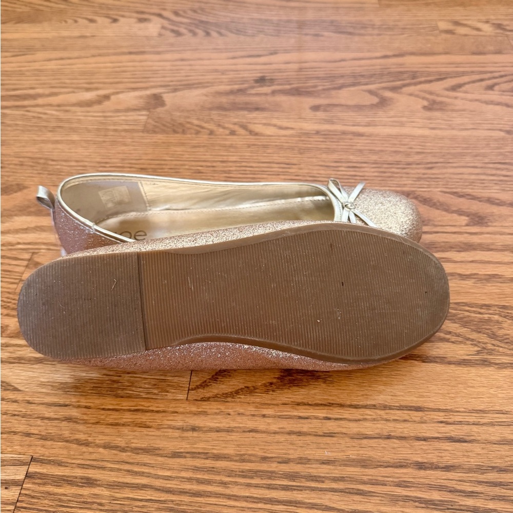 Never worn sparkly flats